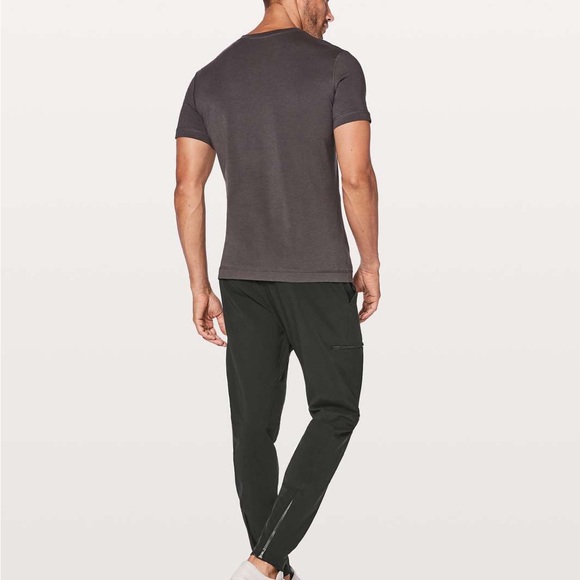 Lululemon Inclement Pant 29" Black M - Picture 3 of 4